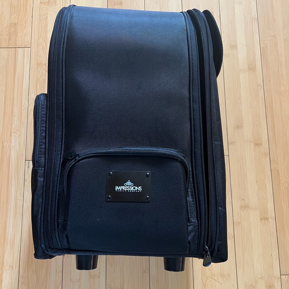 Impressions vanity company makeup case